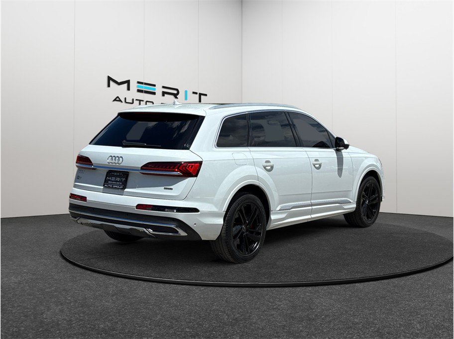 Used 2021 Audi Q7 3.0T Premium w/ Convenience Package AWD/4WD image 9
