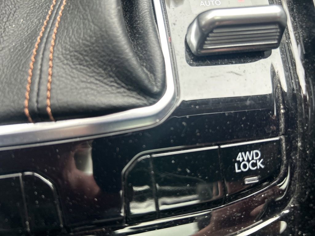 Used 2022 Jeep Compass Limited w/ Sun and Sound Group image 22