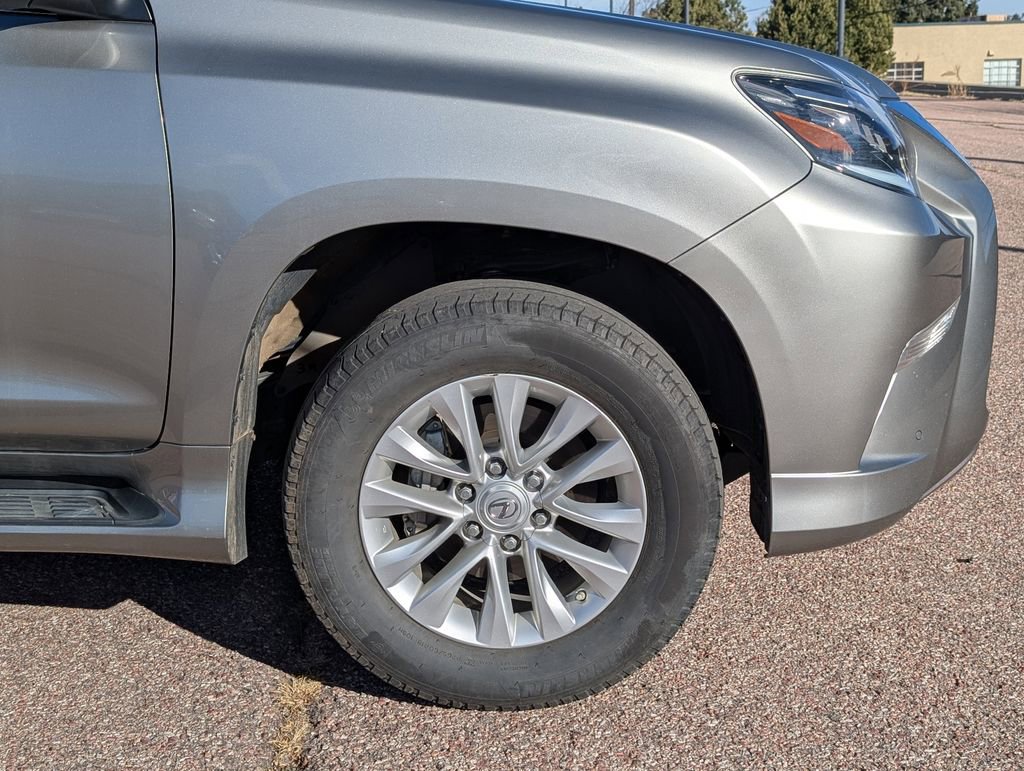 Used 2023 Lexus GX 460 Premium w/ Premium Plus Package image 9