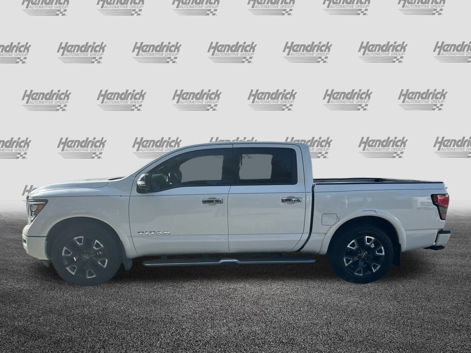 Used 2024 Nissan Titan Platinum Reserve w/ Moonroof Package image 5