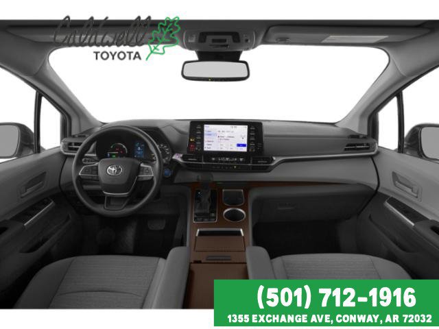 Used 2024 Toyota Sienna LE FWD image 9