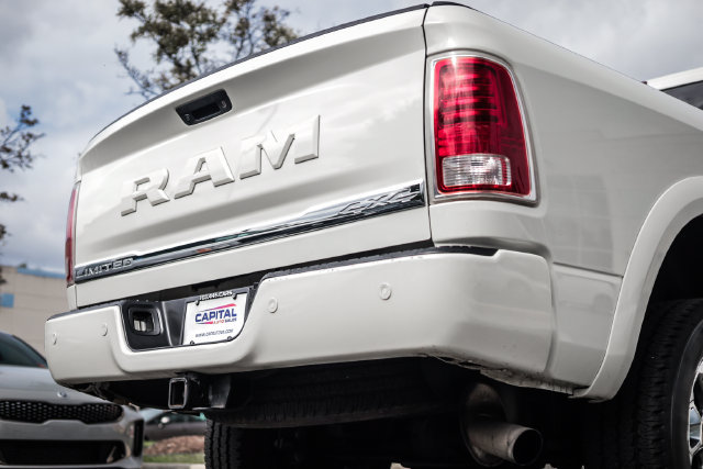 Used 2017 RAM 2500 Limited AWD/4WD image 27