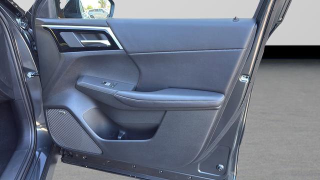 New 2026 Mitsubishi Outlander LE image 23