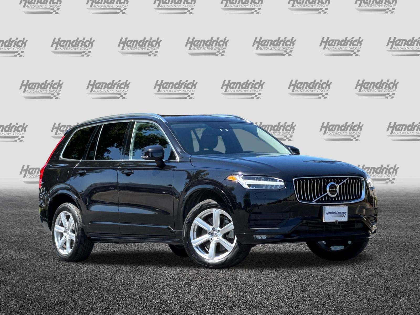 Used 2021 Volvo XC90 T5 Momentum AWD/4WD image 2