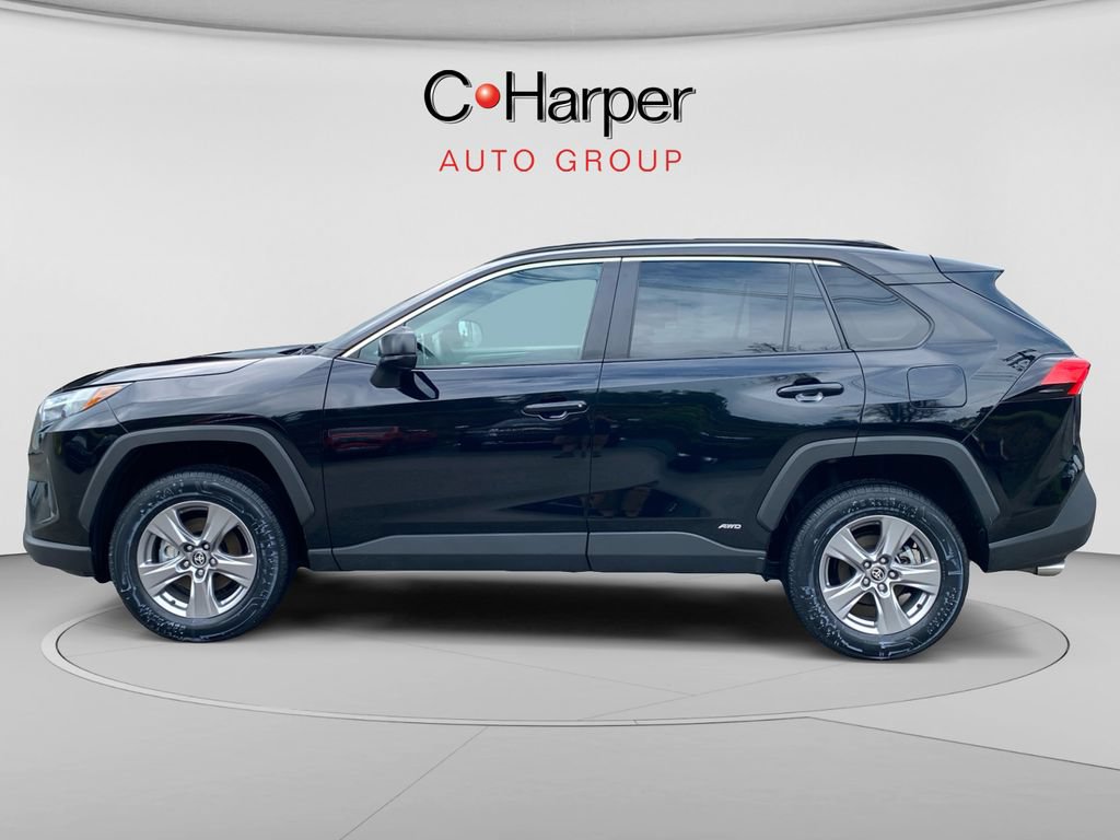 Used 2025 Toyota RAV4 LE AWD/4WD image 6