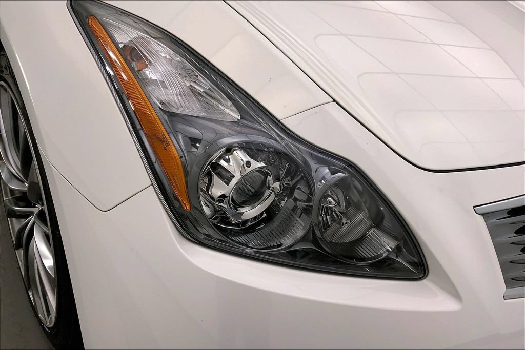 Used 2012 INFINITI G37 Convertible w/ Premium Pkg RWD image 25