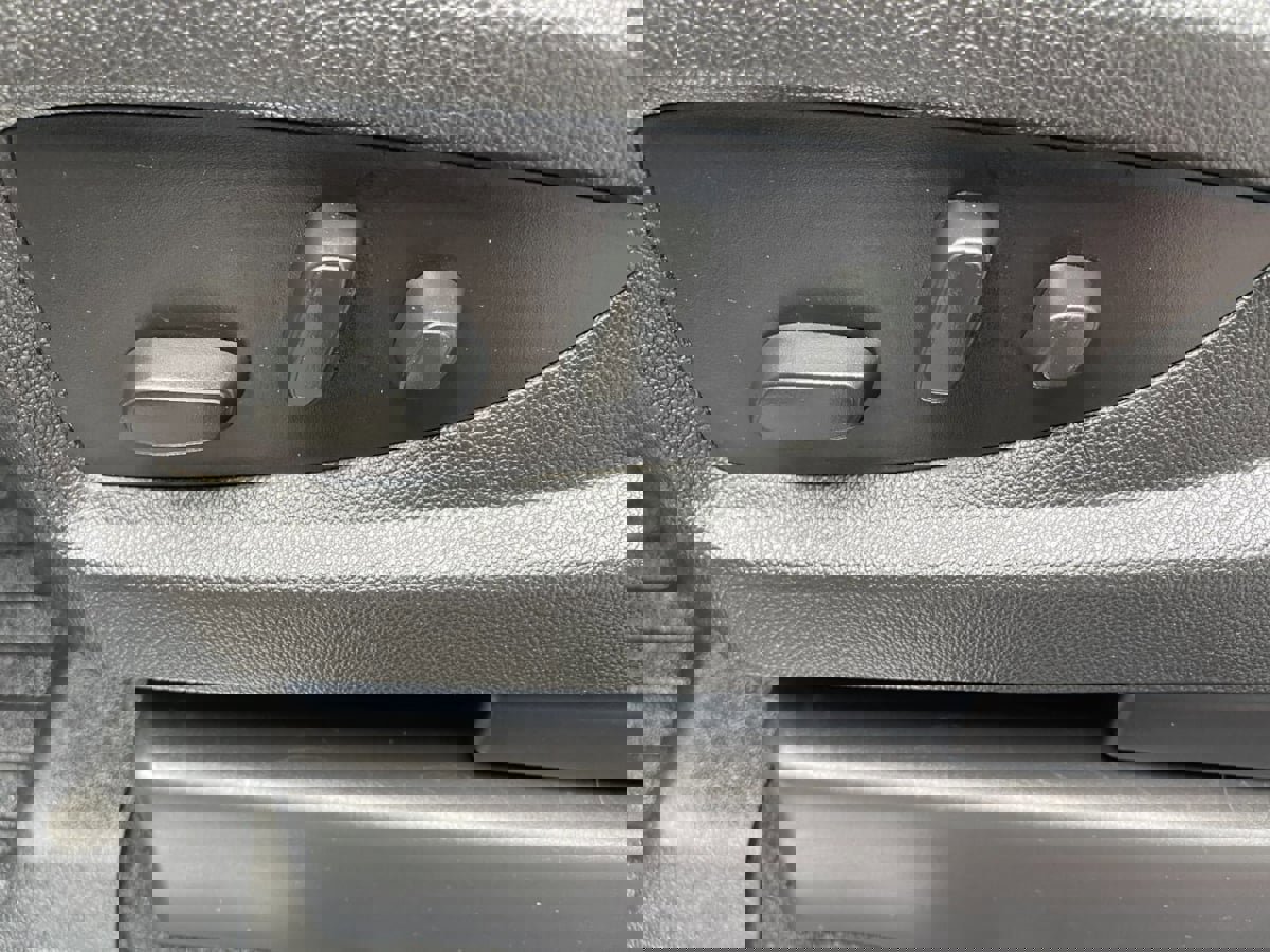 Used 2017 GMC Yukon XL SLT image 21