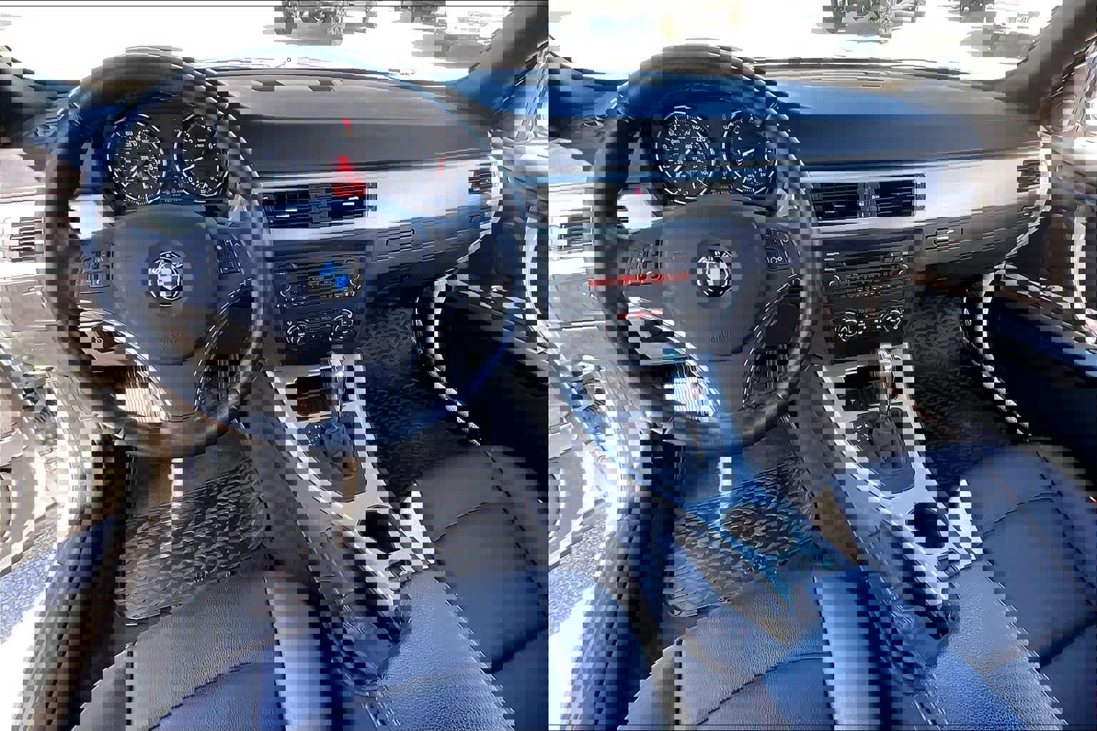 Used 2012 BMW 328i Convertible image 13