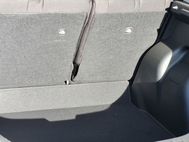 Used 2025 Nissan Leaf S image 20