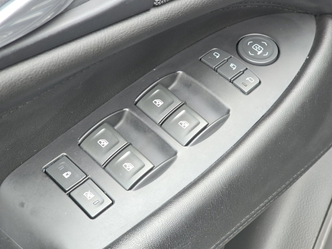 Used 2019 Cadillac Escalade Premium Luxury image 29