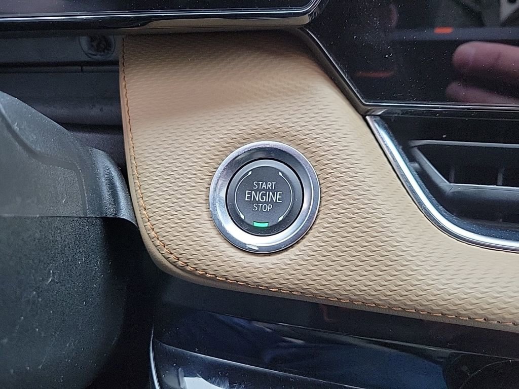 Used 2025 Chevrolet Equinox ACTIV w/ Convenience Package III image 23