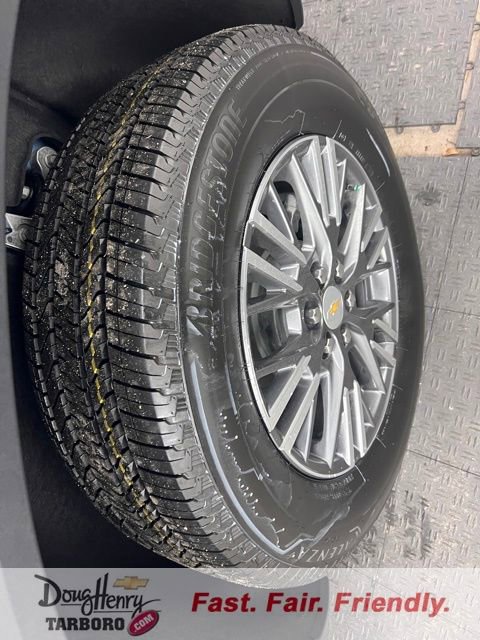 New 2026 Chevrolet Traverse LT w/ Driver Confidence Package FWD image 23