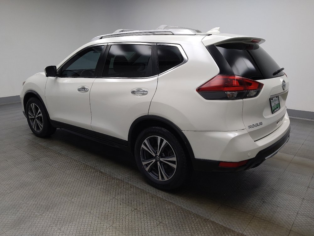 Used 2020 Nissan Rogue SV w/ Sun & Sound Touring Package FWD image 3