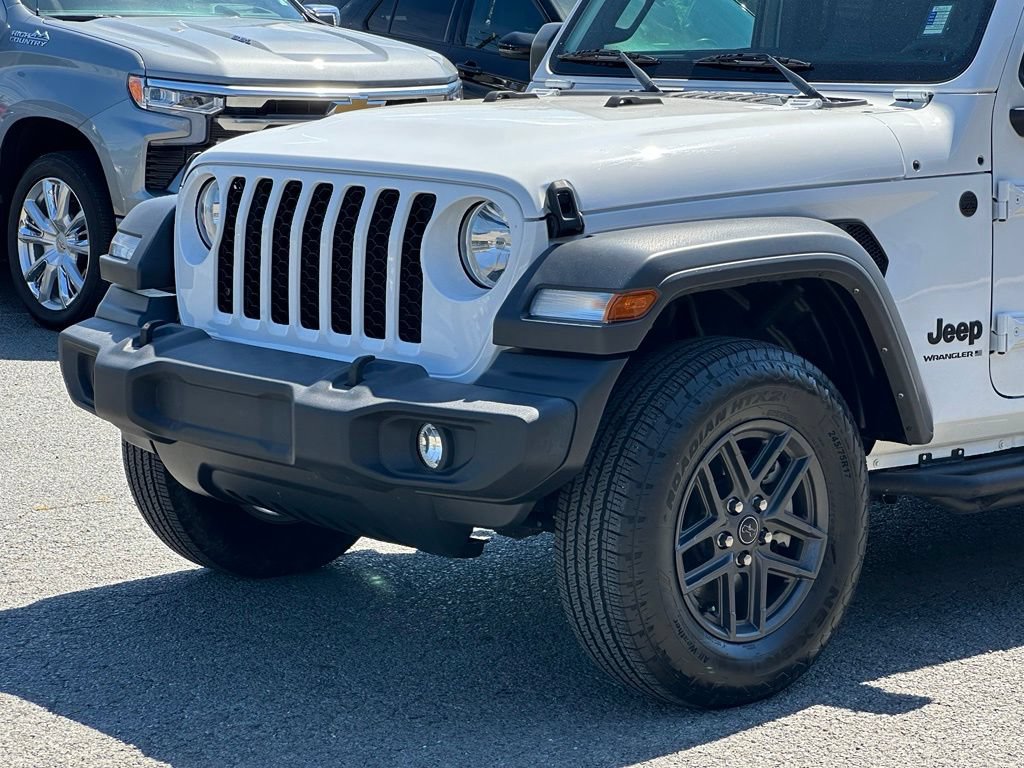 Used 2024 Jeep Wrangler Unlimited Sport AWD/4WD image 34