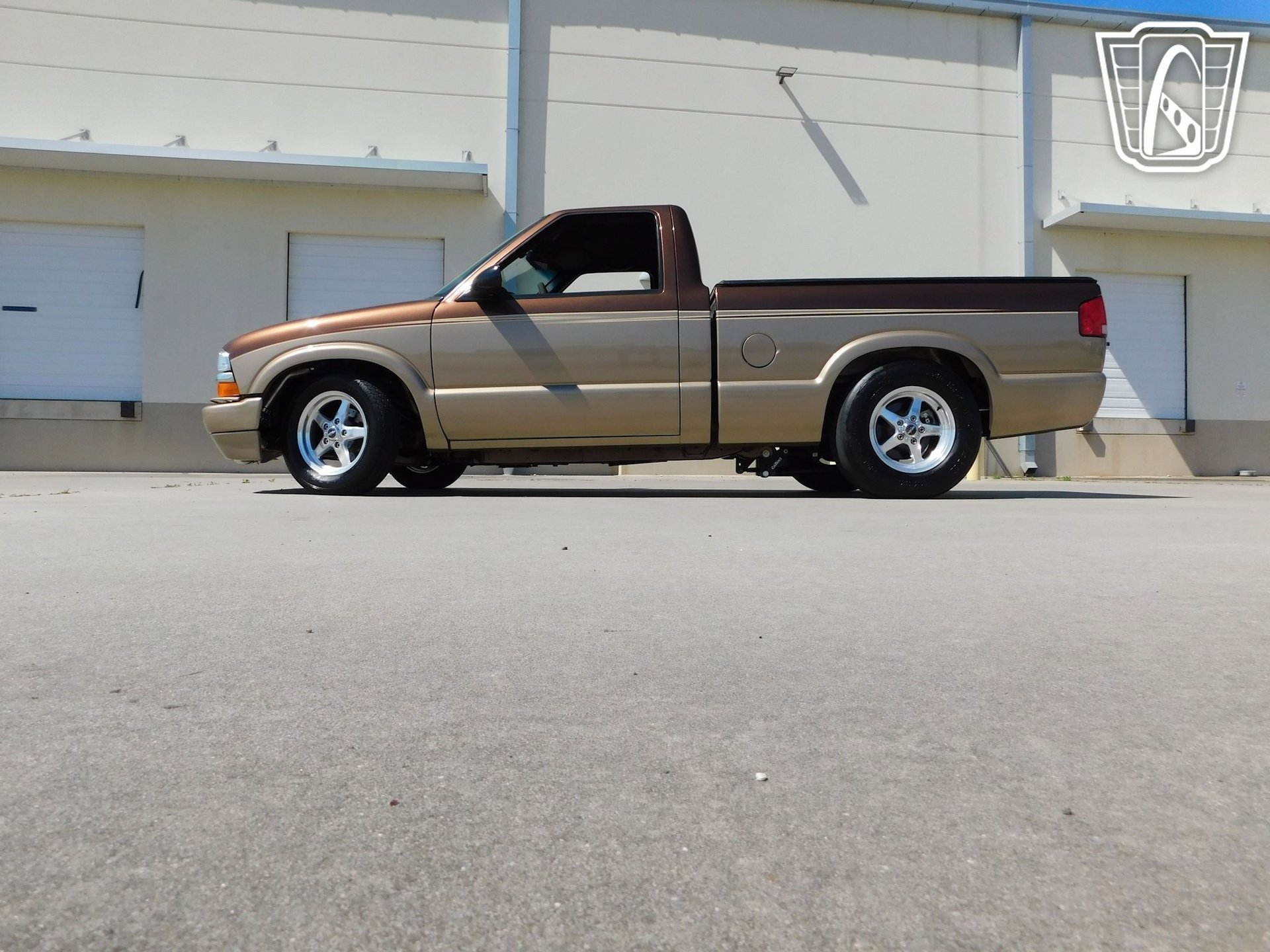 Used 2000 Chevrolet S10 Pickup LS w/ Preferred Equipment Group RWD image 25