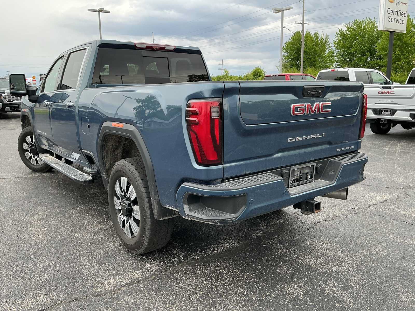 Used 2025 GMC Sierra 2500 Denali w/ Denali Reserve Package AWD/4WD image 5