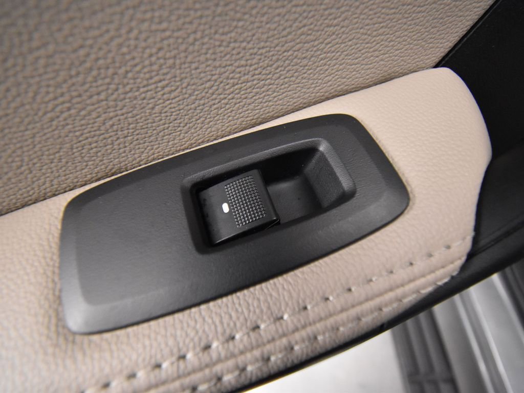 Used 2021 Ford Ranger Lariat w/ Trailer Tow Package image 11