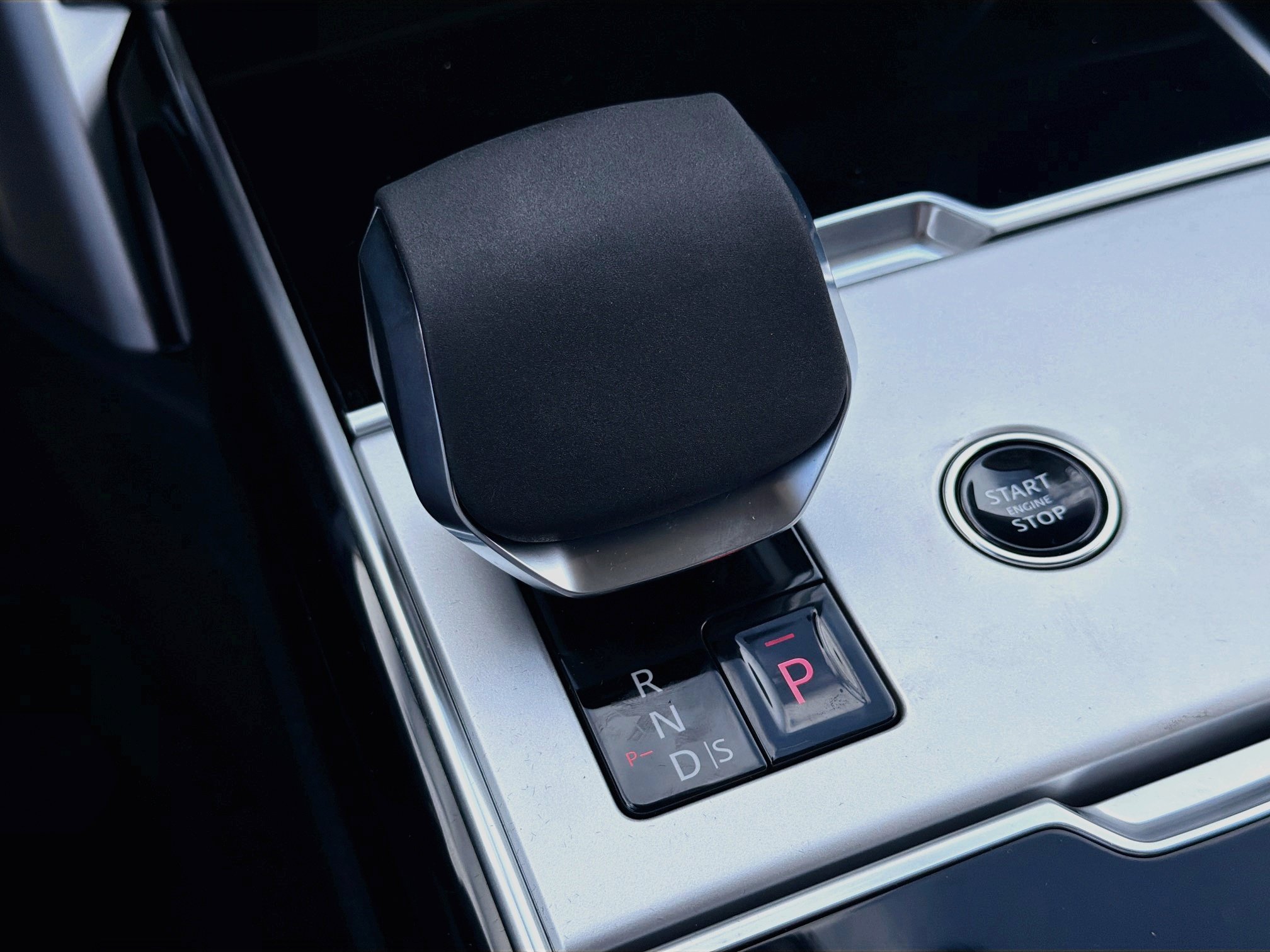 New 2026 Land Rover Range Rover SE AWD/4WD image 30