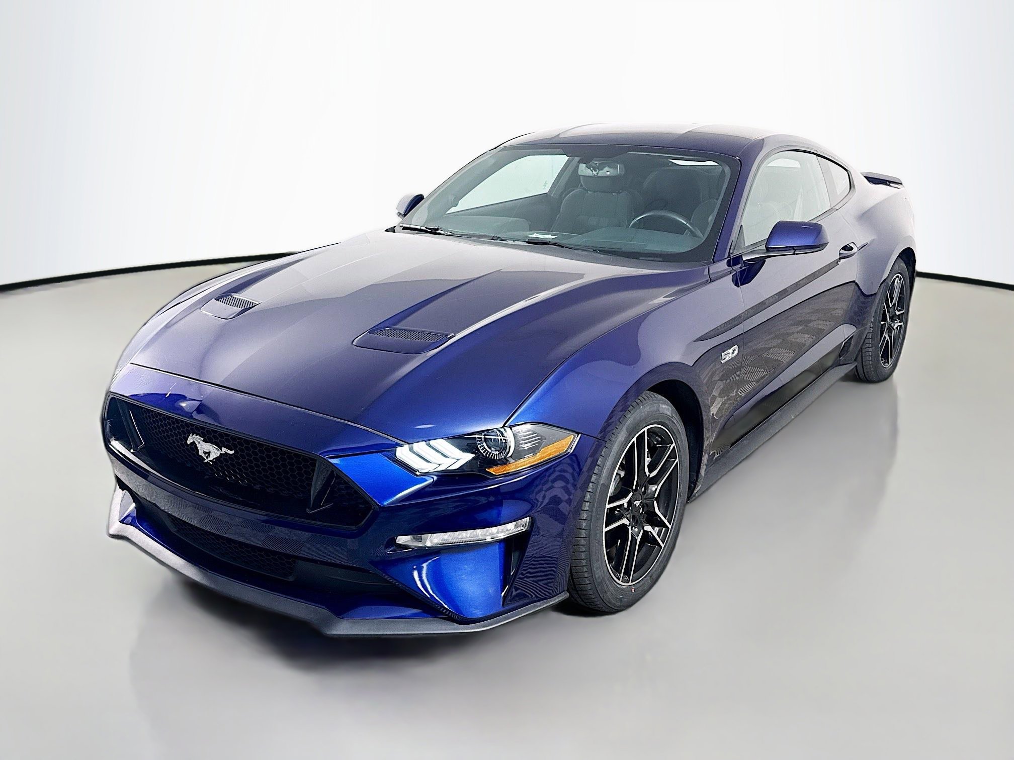 Used 2019 Ford Mustang GT image 4