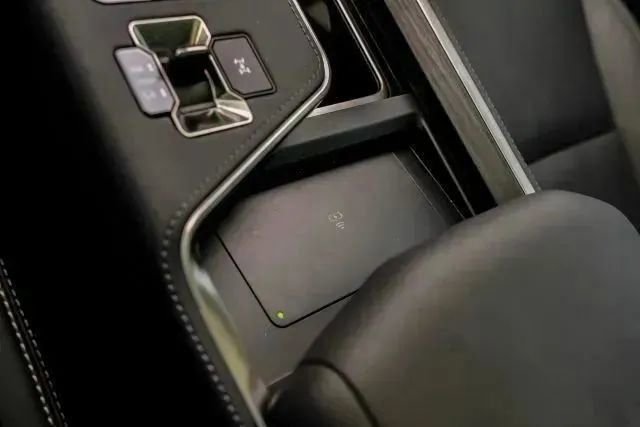 Used 2025 Lexus GX 550 image 29