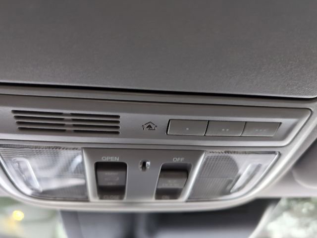 Used 2021 Honda CR-V Touring image 18