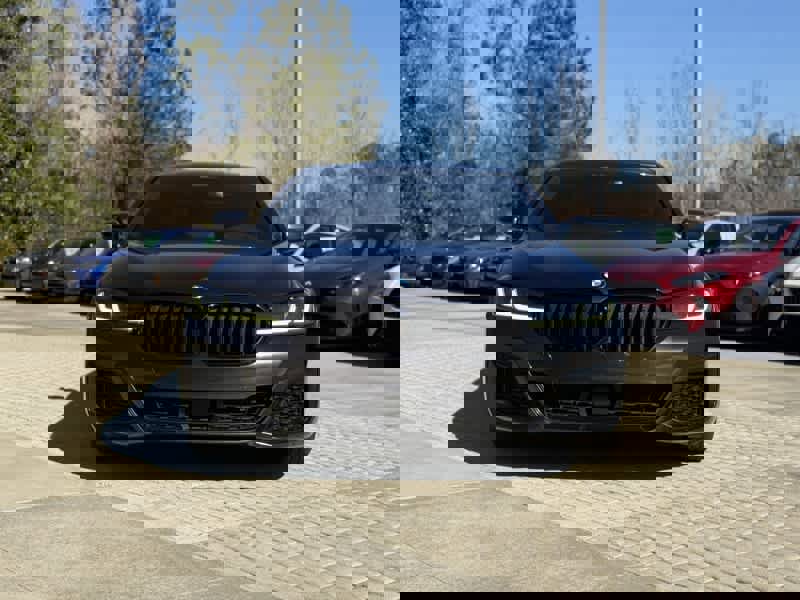 Used 2022 BMW 530i xDrive w/ Executive Package image 9