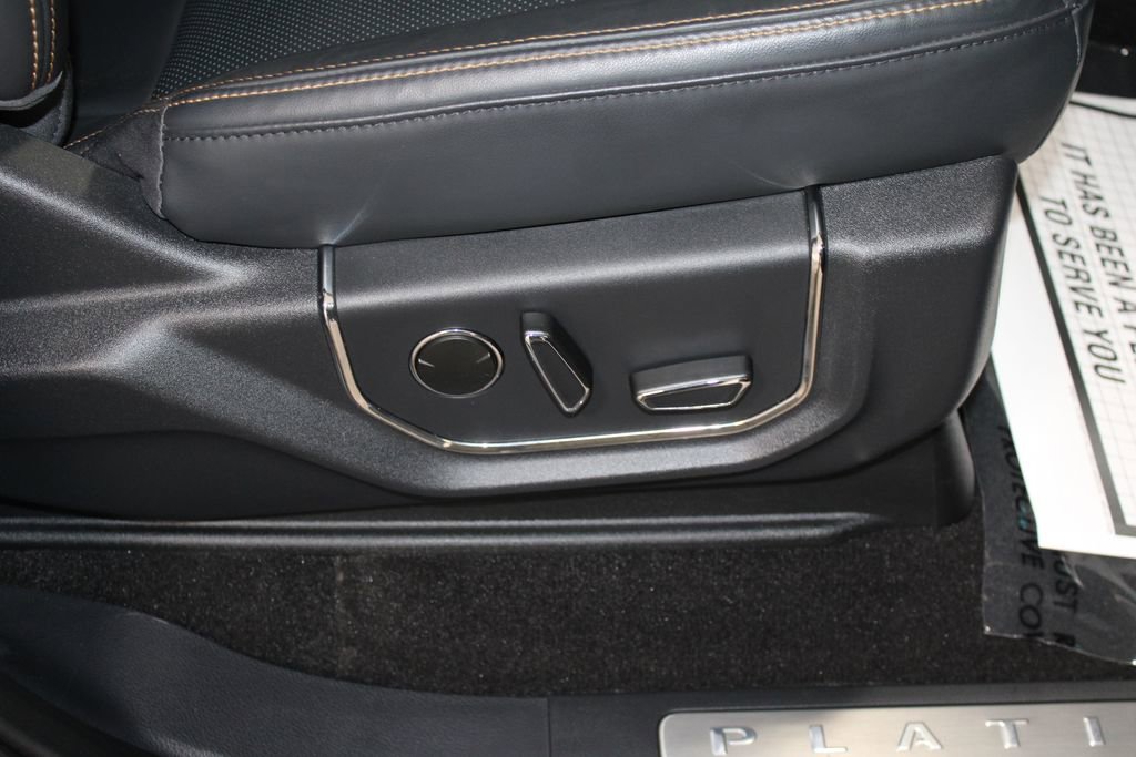 Used 2023 Ford Expedition Max Platinum image 33