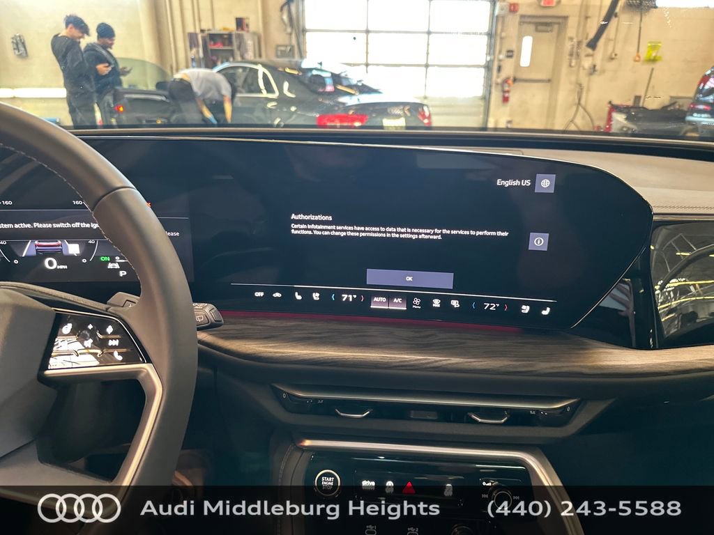 New 2025 Audi Q5 Premium Plus image 12