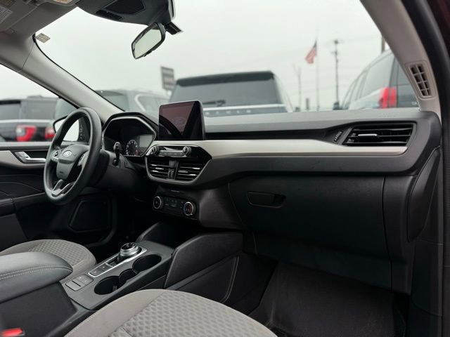 Used 2021 Ford Escape SE image 15