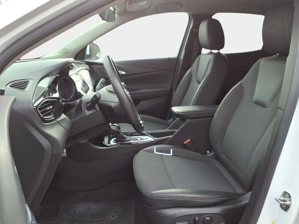 Used 2023 Buick Encore GX Select image 18
