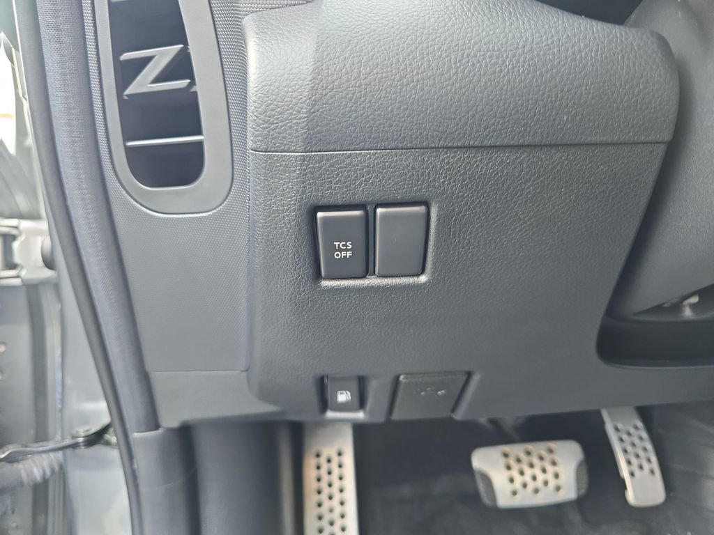 Used 2003 Nissan 350Z Touring image 18