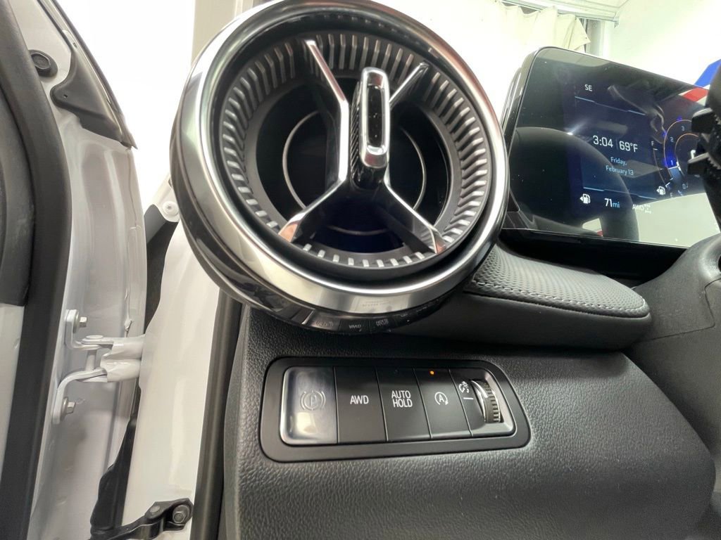 New 2026 Chevrolet Equinox LT image 15