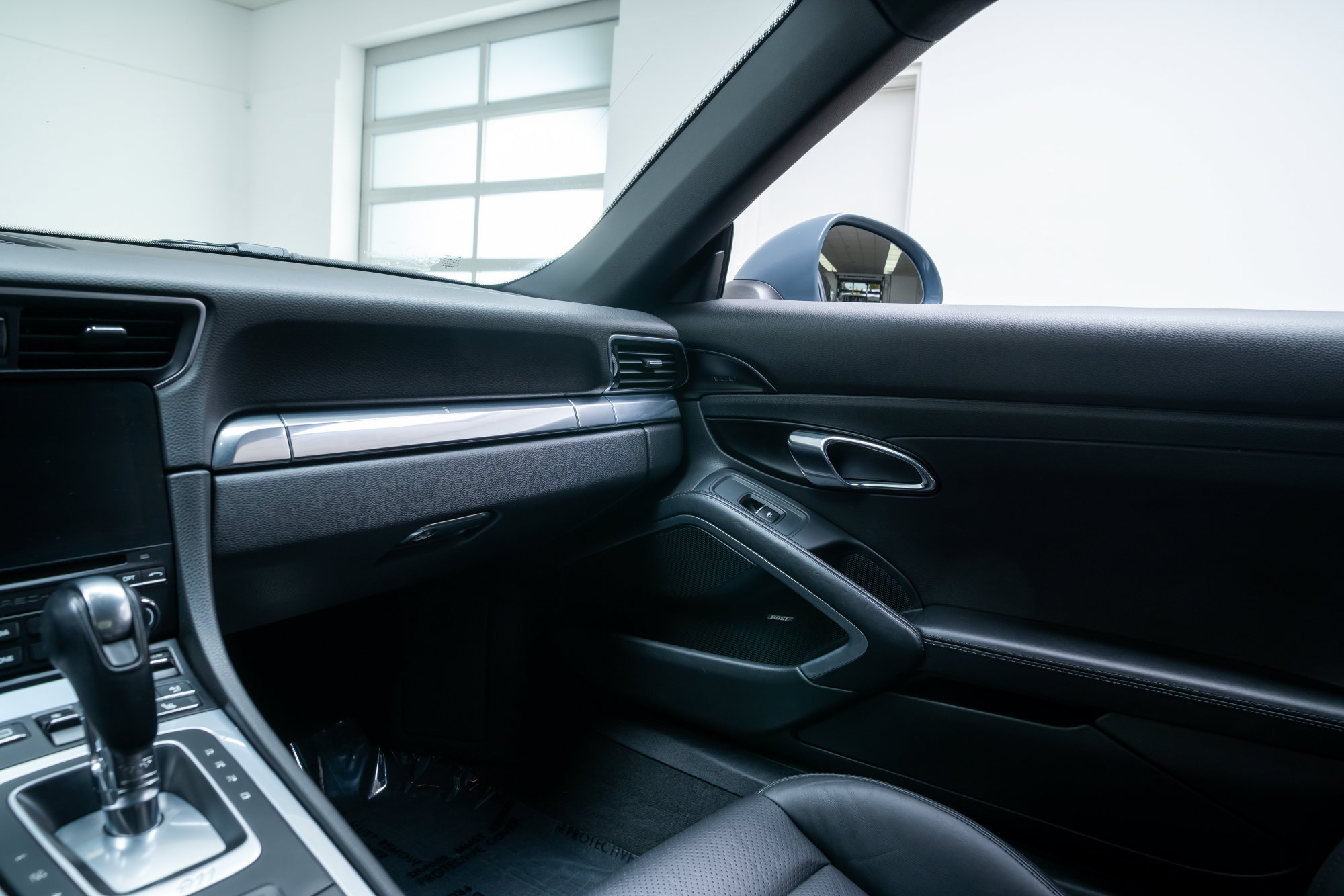 Used 2017 Porsche 911 Carrera RWD image 11