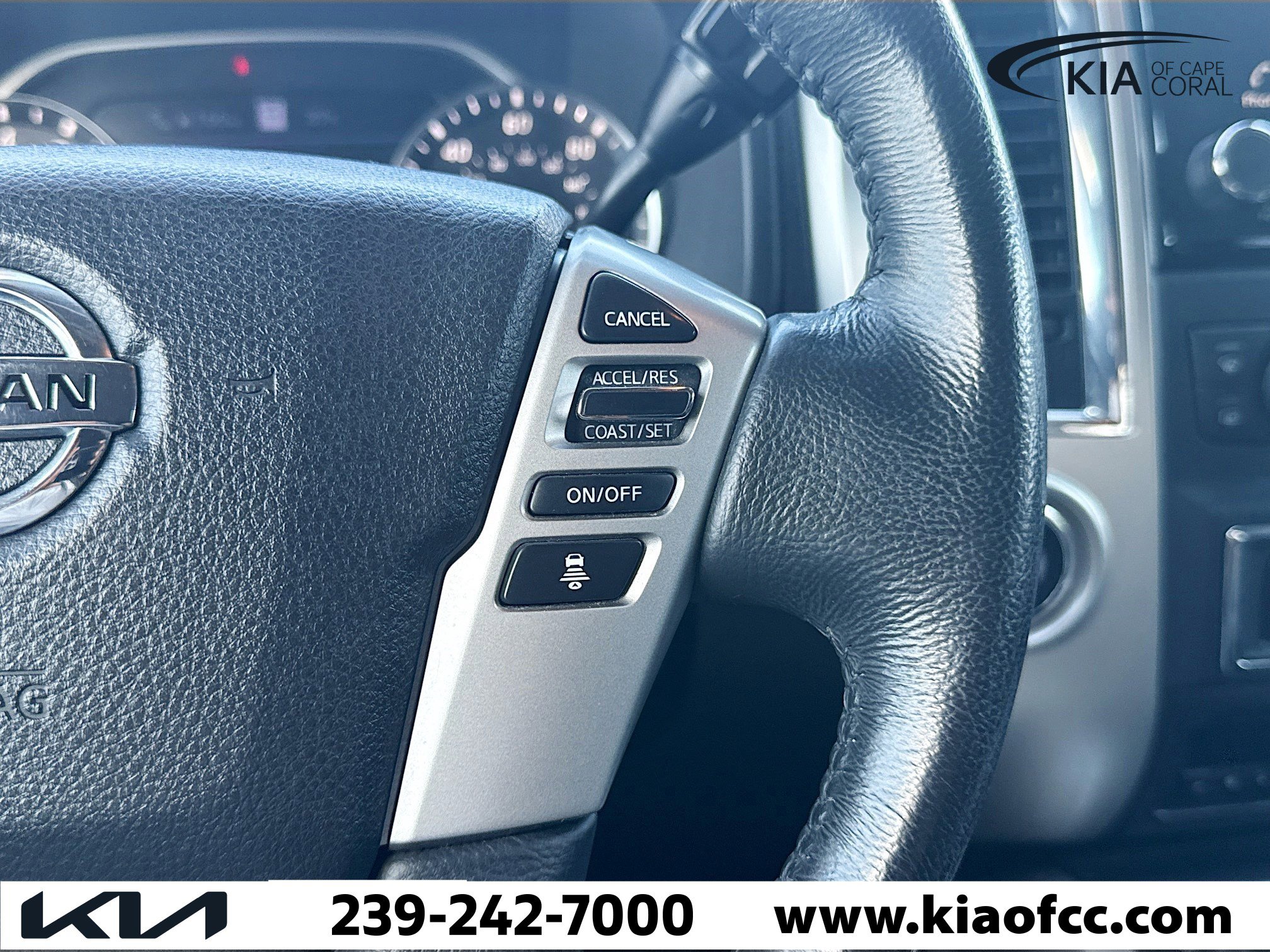 Used 2021 Nissan Titan SV w/ SV Convenience Package image 35