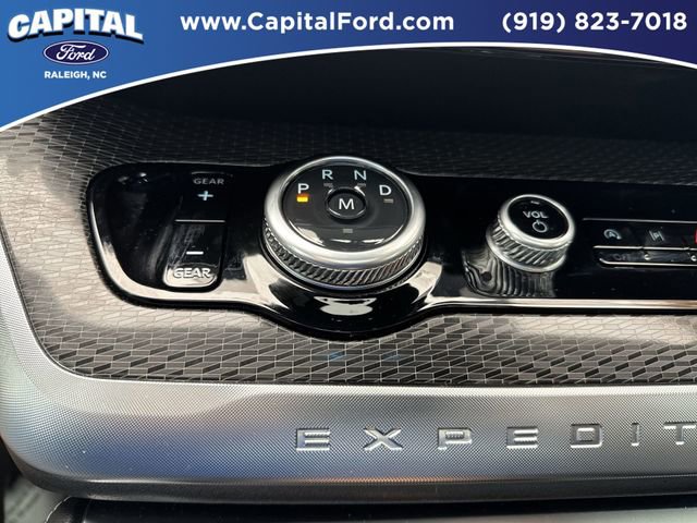 Certified 2025 Ford Expedition Max Platinum w/ Stealth Performance Package AWD/4WD image 30