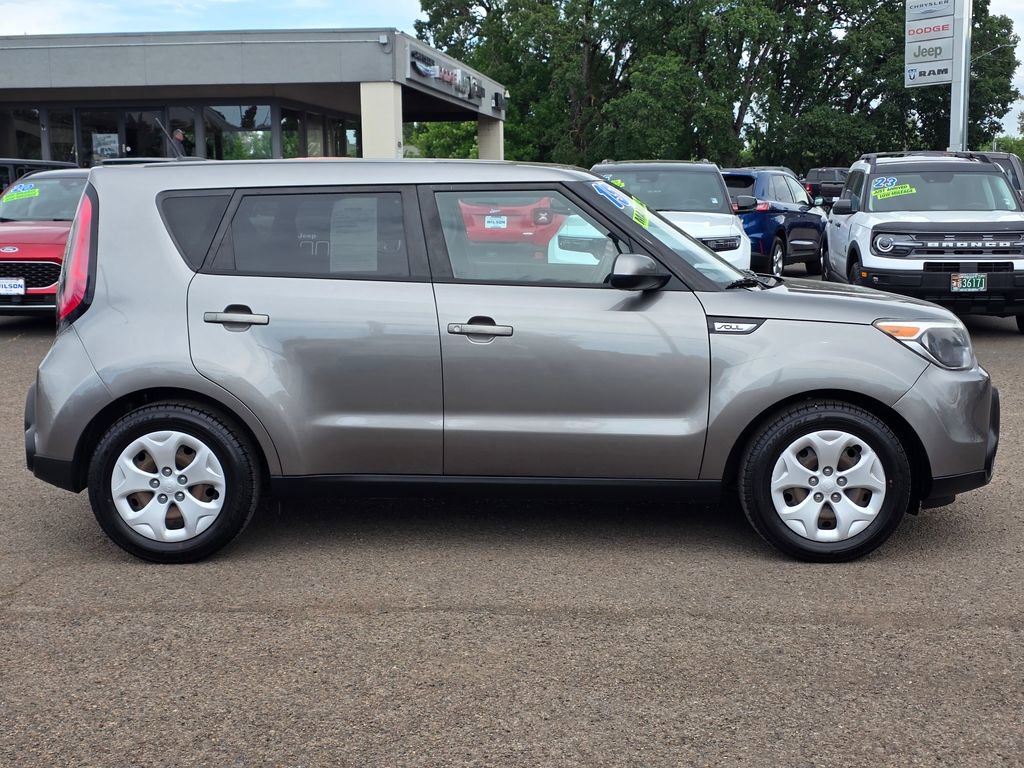Used 2015 Kia Soul FWD image 8