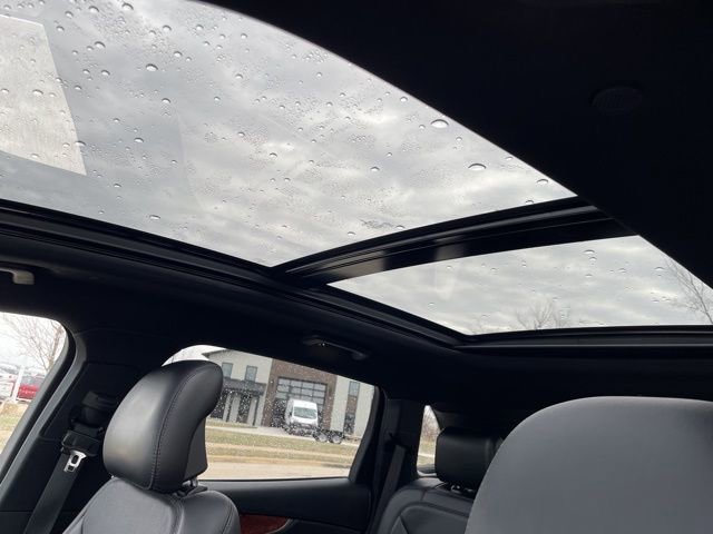 Used 2019 Lincoln Nautilus Reserve image 8