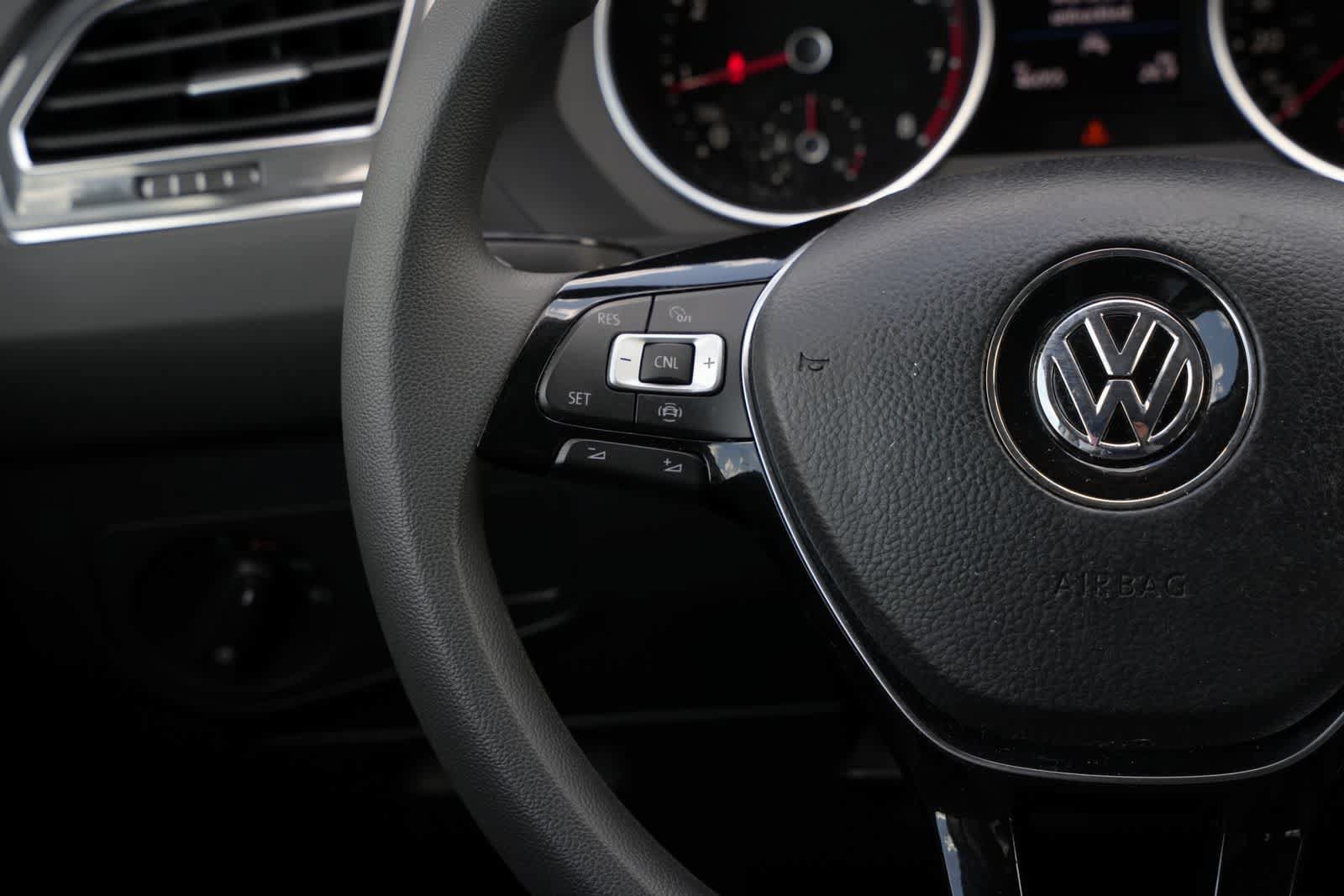 Used 2021 Volkswagen Tiguan S FWD image 10