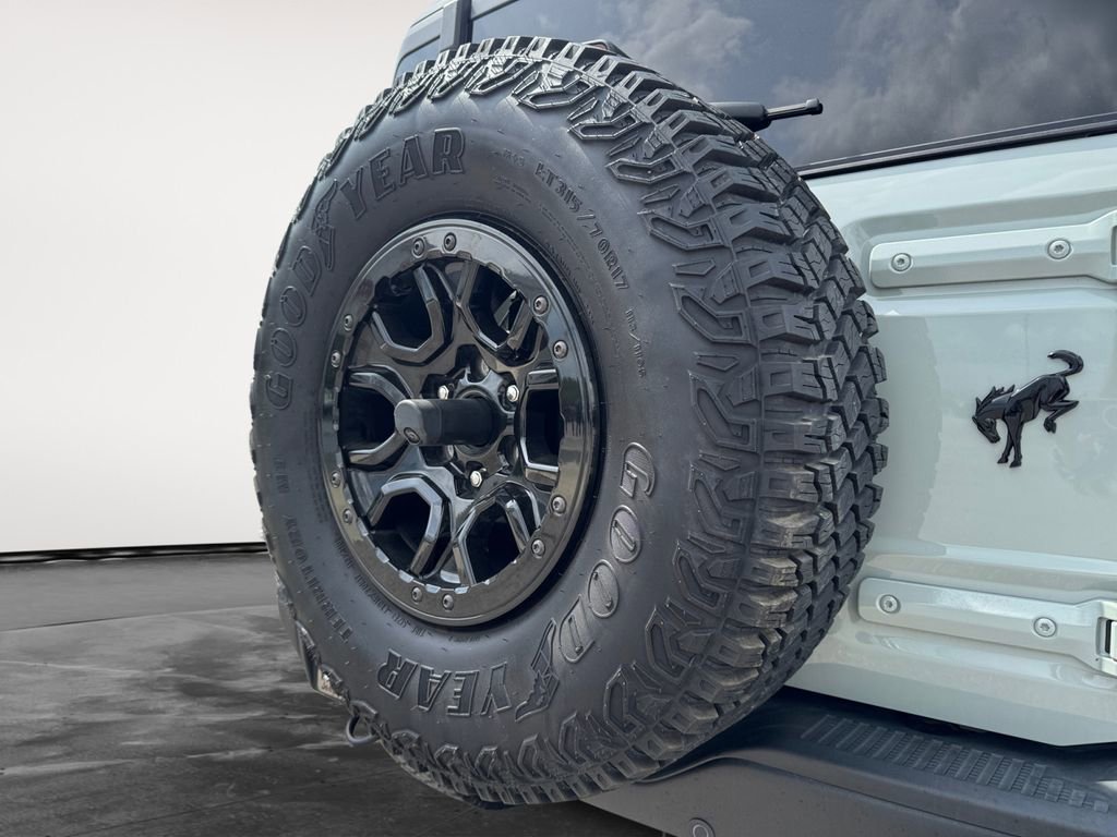 Used 2021 Ford Bronco First Edition image 6