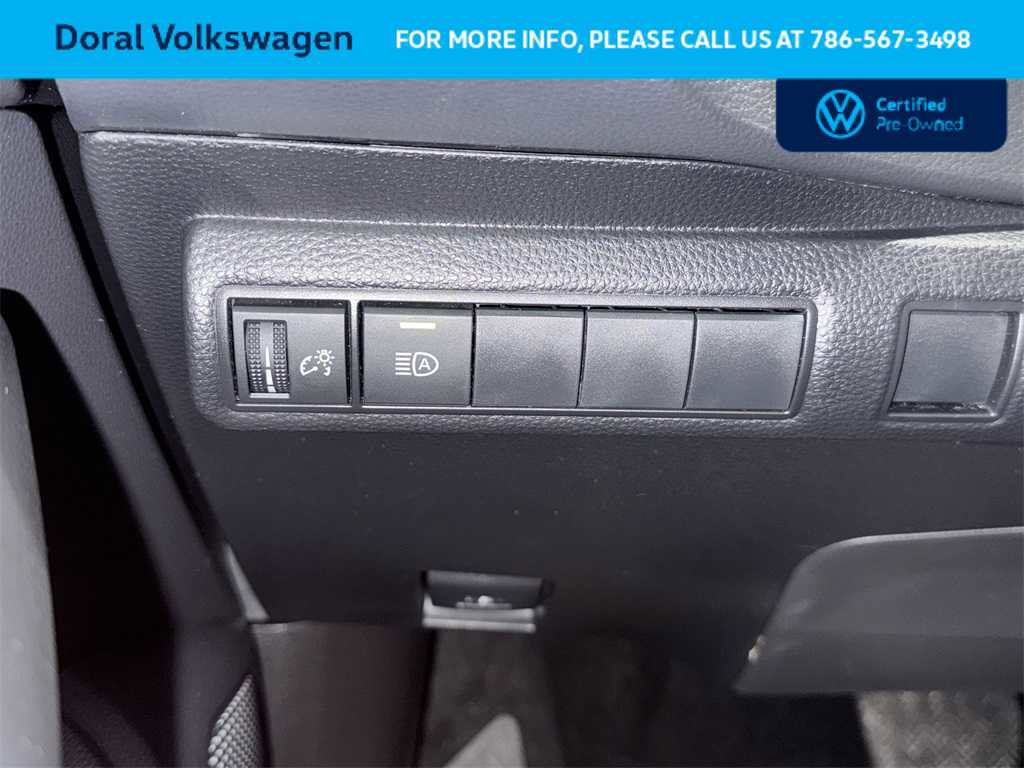 Used 2023 Toyota Corolla LE image 17