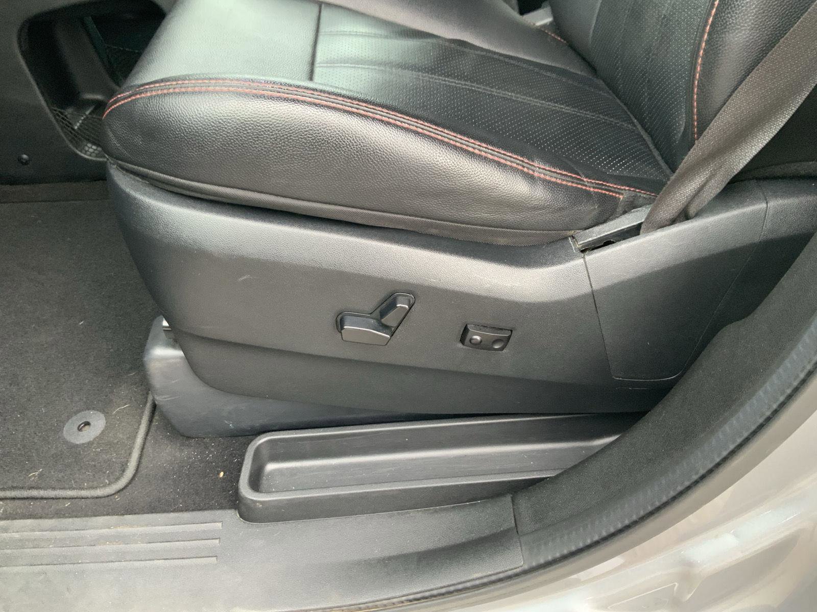 Used 2020 Dodge Grand Caravan GT image 23