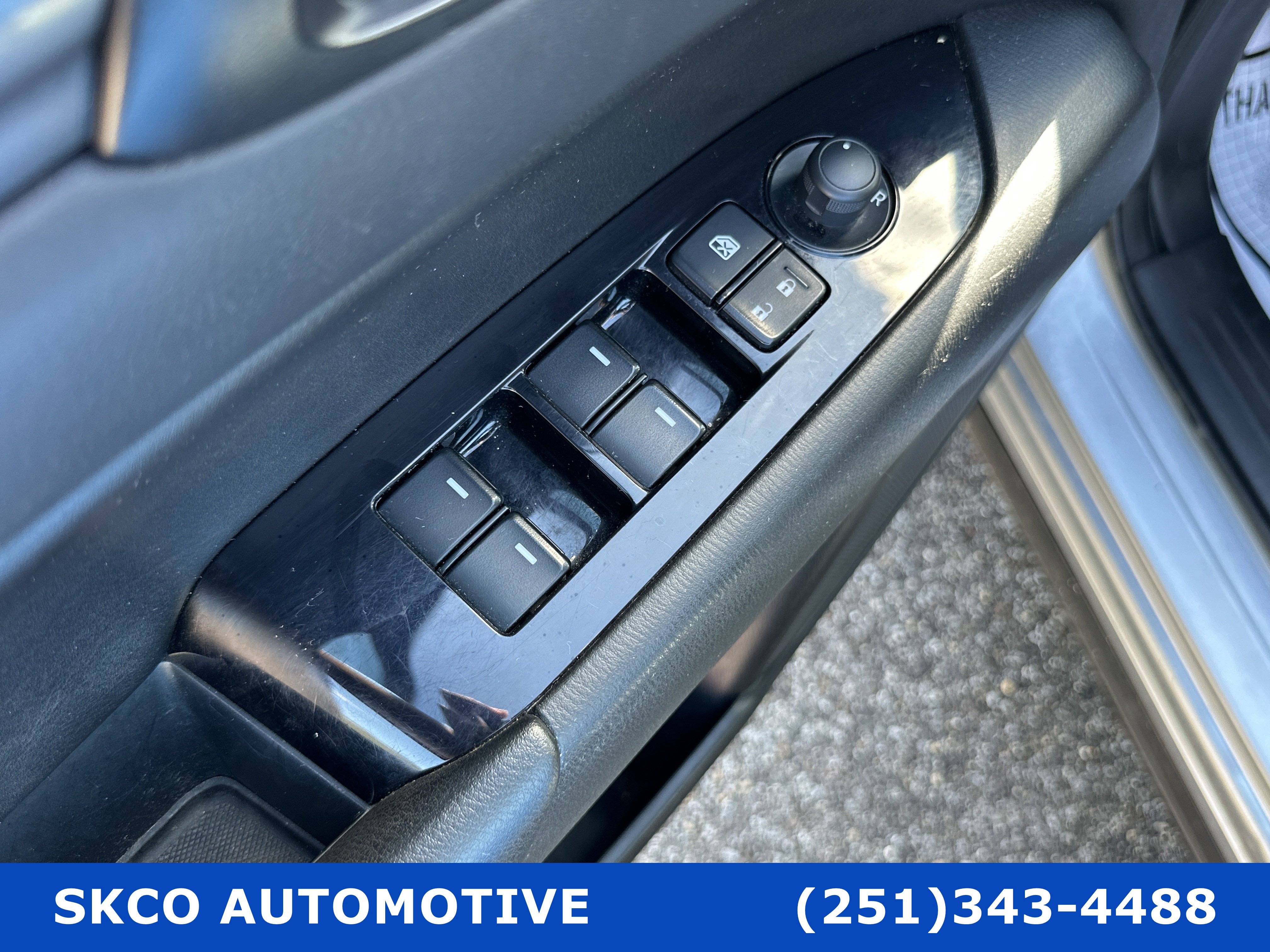 Used 2020 MAZDA CX-5 Touring image 22