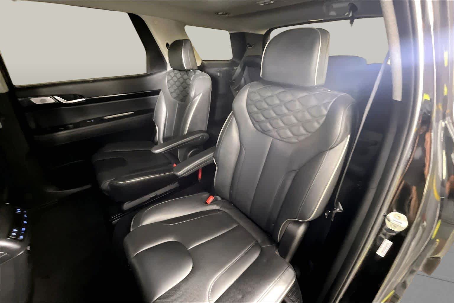 Used 2021 Hyundai Palisade Limited FWD image 18