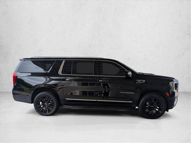 Used 2023 GMC Yukon XL SLT RWD image 4