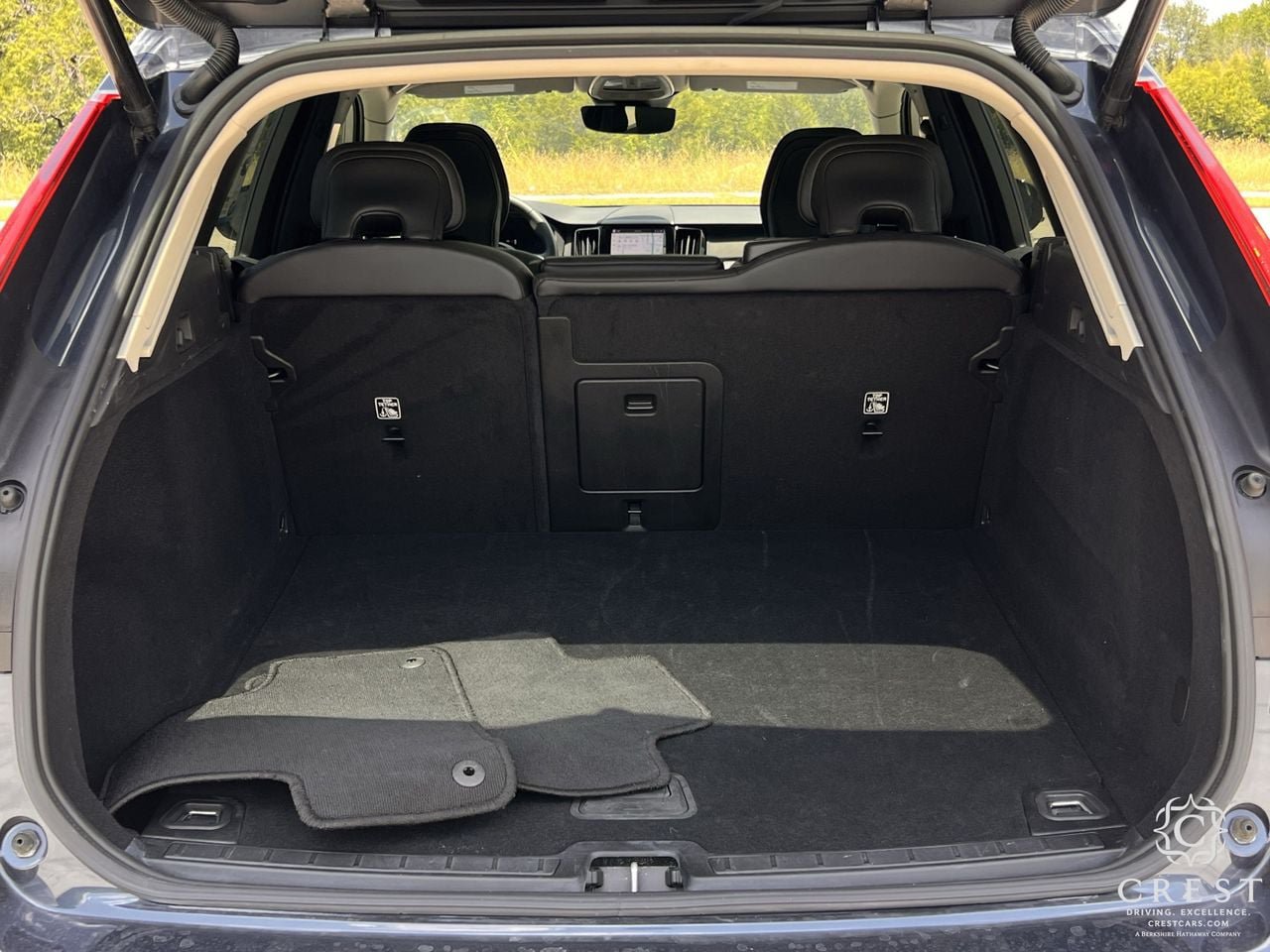 Used 2025 Volvo XC60 B5 Core AWD/4WD image 29