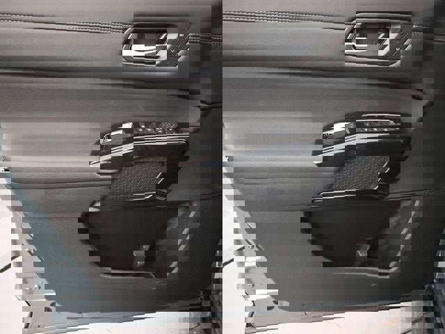 New 2026 Nissan Pathfinder Platinum image 21