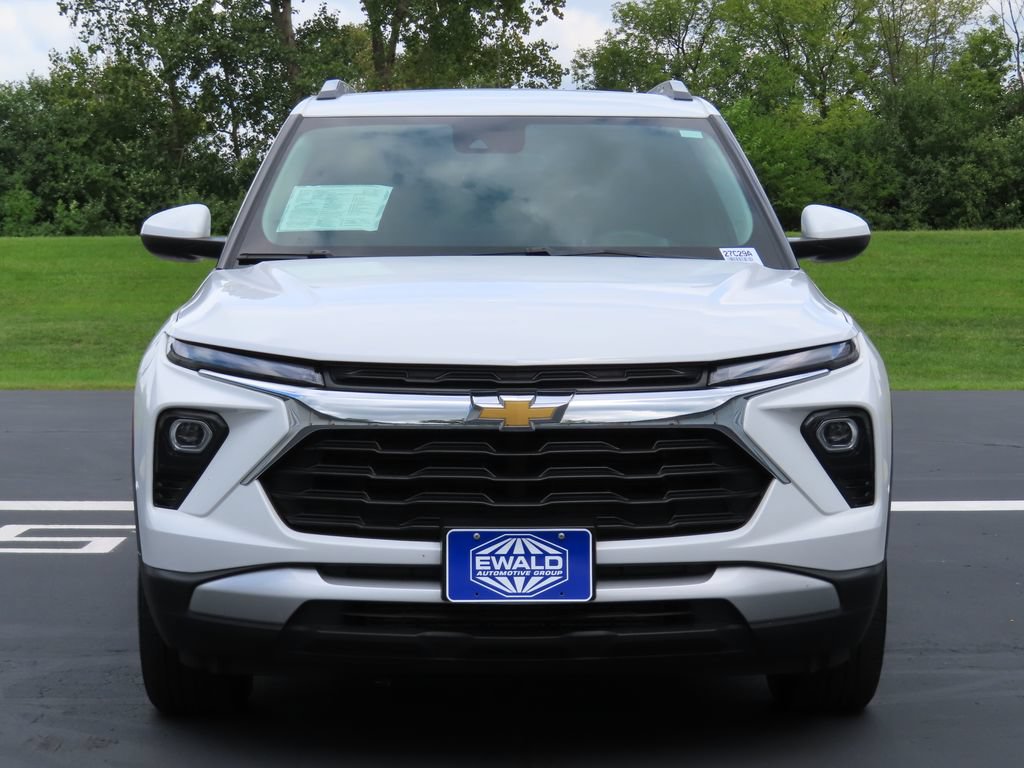 Certified 2024 Chevrolet TrailBlazer LT w/ LT Cold Weather Package AWD/4WD image 13
