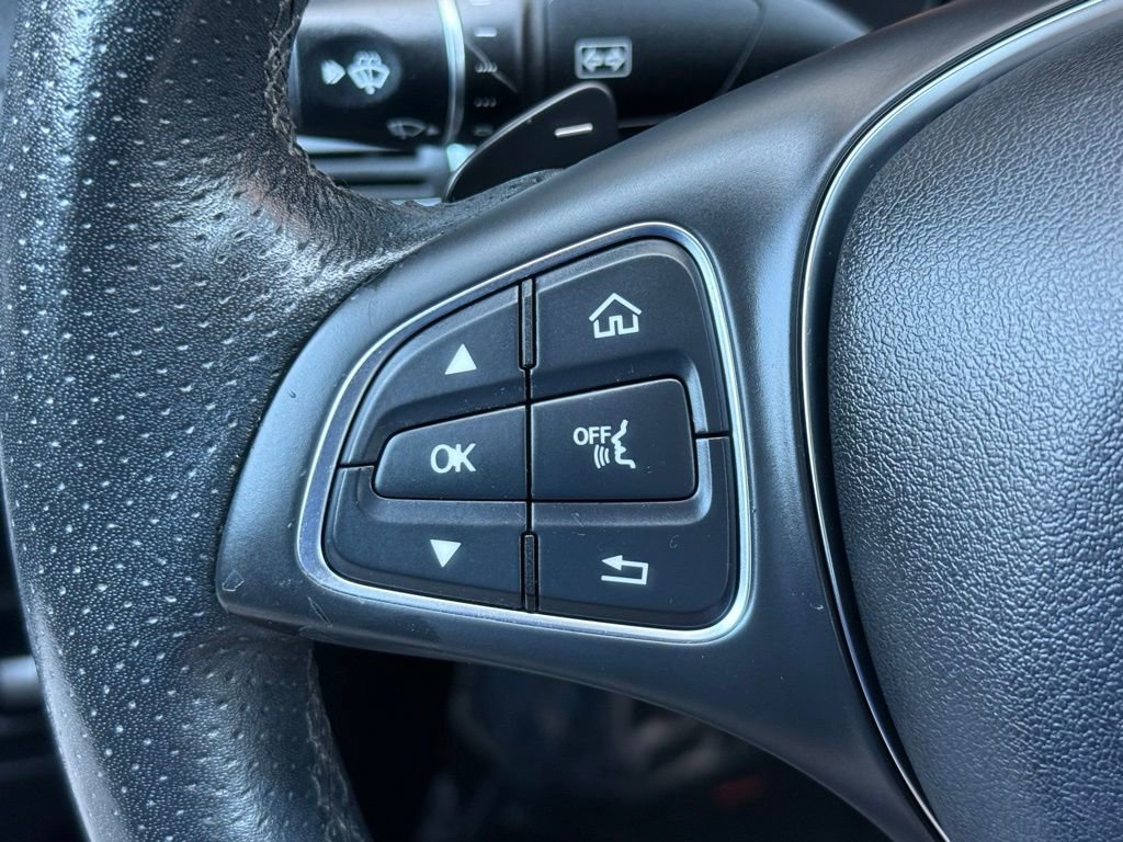 Used 2018 Mercedes-Benz C 300 4MATIC Sedan image 26
