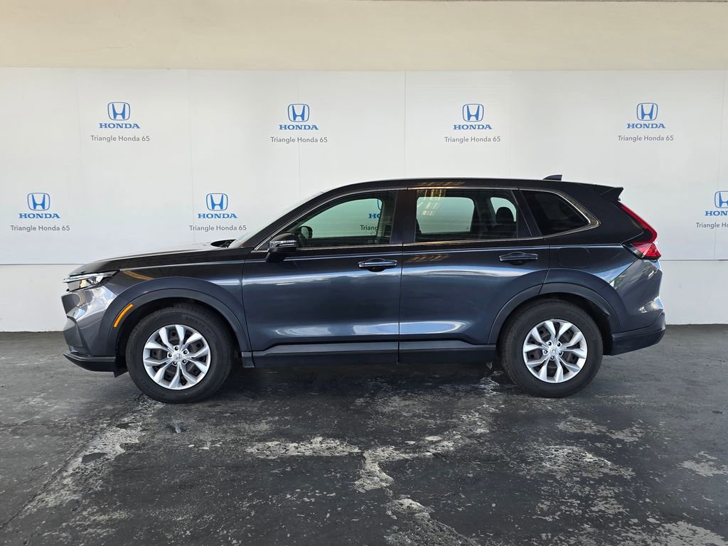 Used 2023 Honda CR-V LX image 3