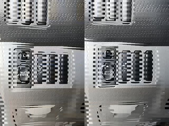 Used 2013 Toyota Tacoma PreRunner image 25